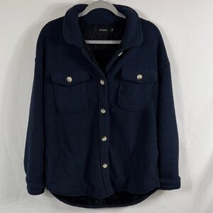 Tecrew Navy Teddy Jacket Womens Size M. Fleece. Button down. Four pockets. Soft